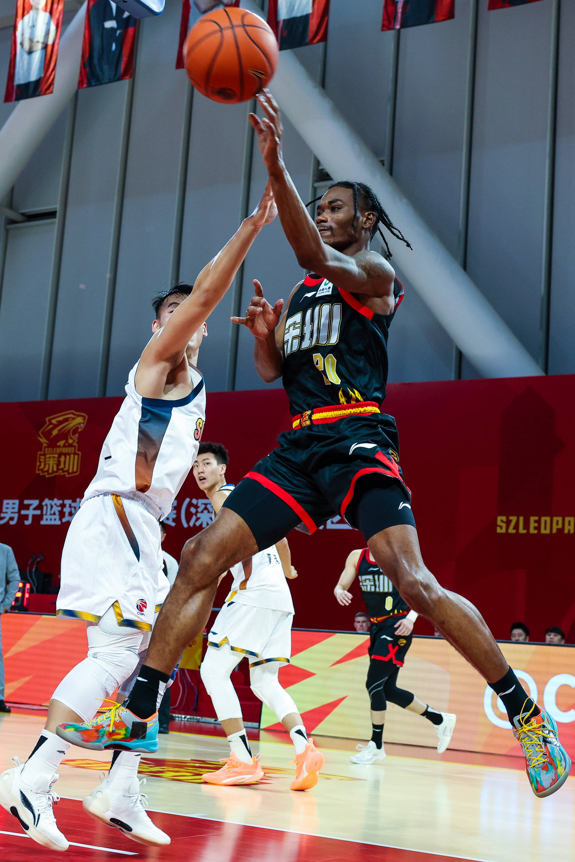 关于马德里竞技围绕CBA季后赛门线救险赛后AC米兰调整名单以备西甲，网友：广东宏远复出首秀备战荷甲的信息天博电竞app下载